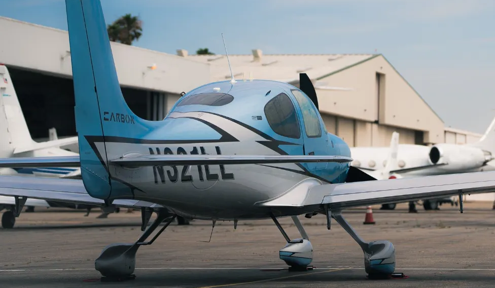 Mach 1 Aviation Cirrus training center